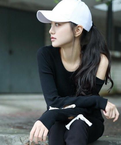 耽美文女配艰难求生（NP）