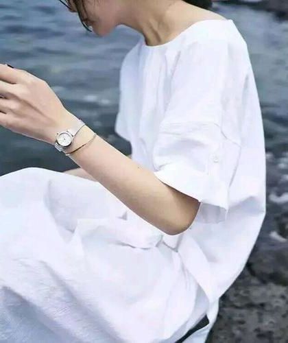 《错金銮，帝子何故袈裟换》陆翊 顾云昭